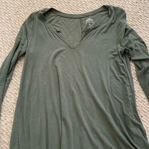 Hollister long sleeve V-neck